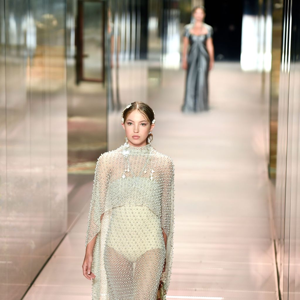 Lila Moss bei der Paris Fashion Week 2021