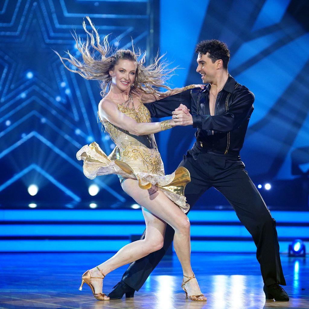 Lilly zu Sayn-Wittgenstein tanzt Cha-Cha-Cha mit Andrzej Cibis bei "Let's Dance"