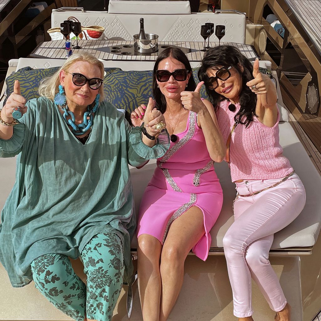 Lilo von Kiesenwetter, Djamila Rowe und Carmen Diaz bei "VIPs only"