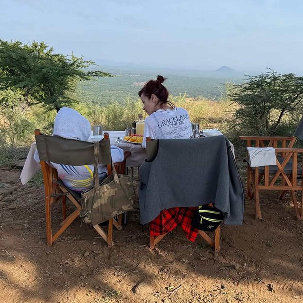 Lily Allen und ihre Tochter auf Safari in Afrika im Dezember 2024