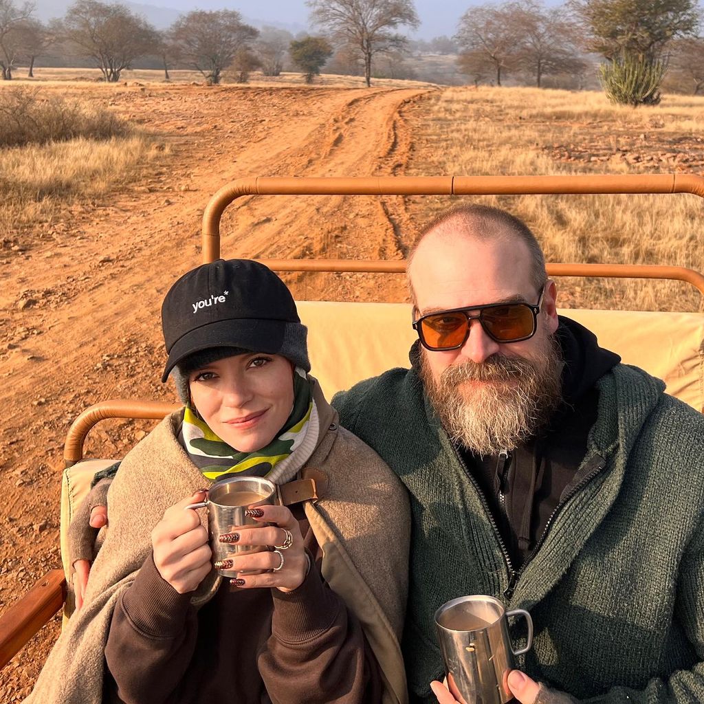 Lily Allen und David Harbour im Dezember 2023