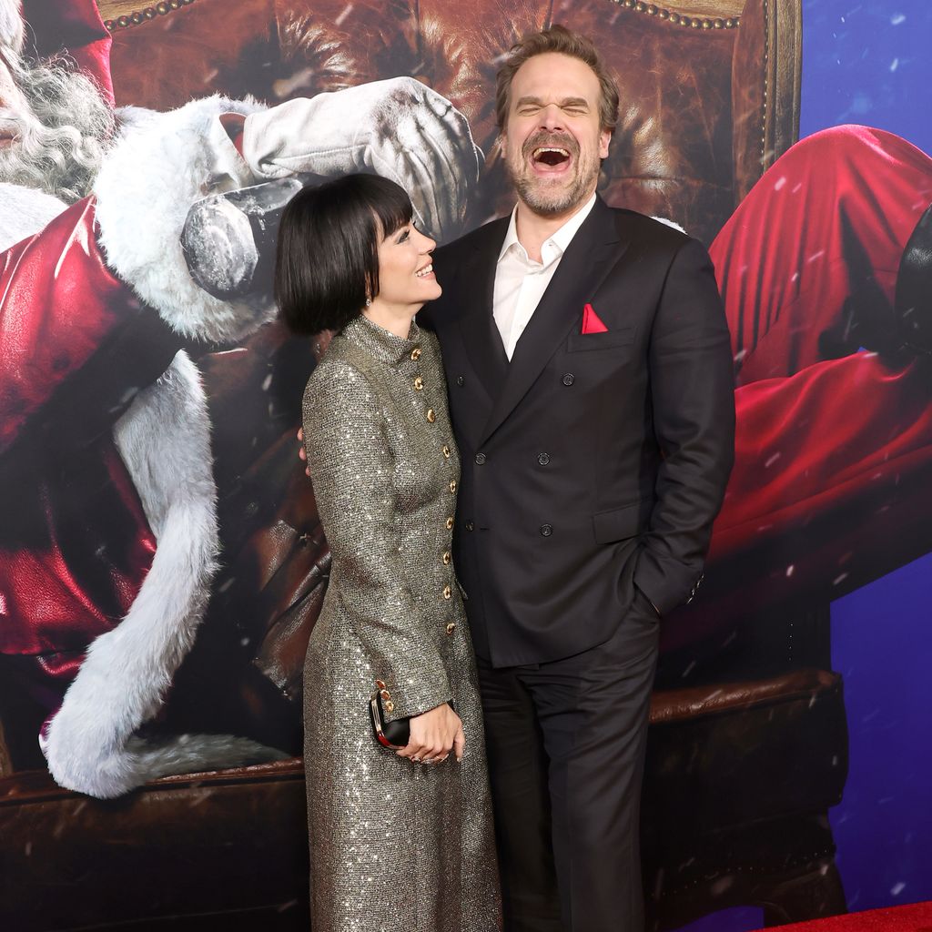 Lily Allen und David Harbour bei der Premiere von "Violent Night"