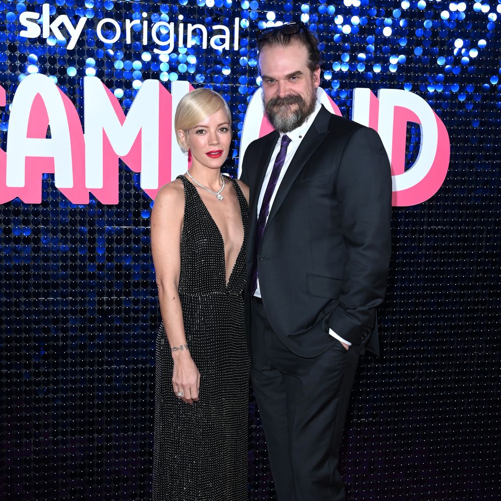 Lily Allen und David Harbour im März 2023