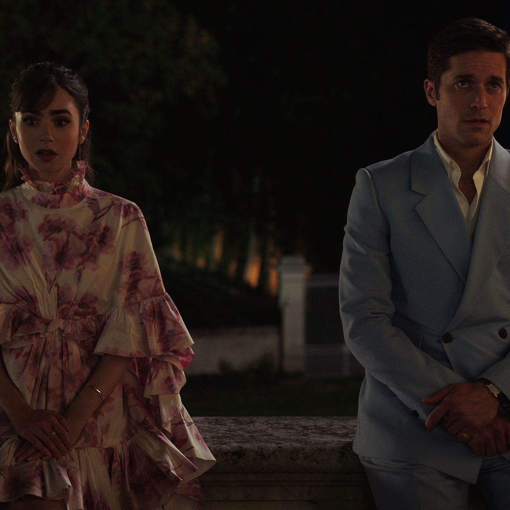 Lily Collins und Lucas Bravo in "Emily in Paris"