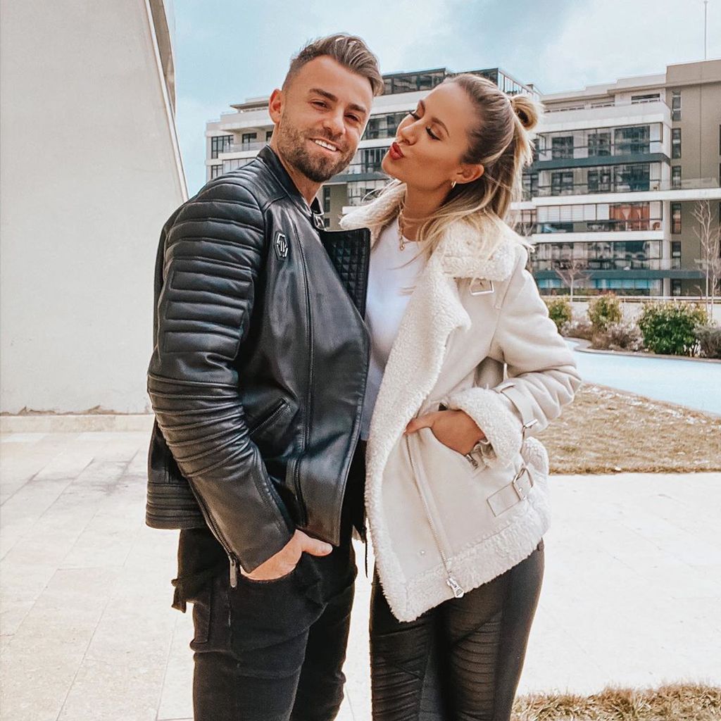 Lina Özgenç mit ihrem Mann Erdem, März 2020
