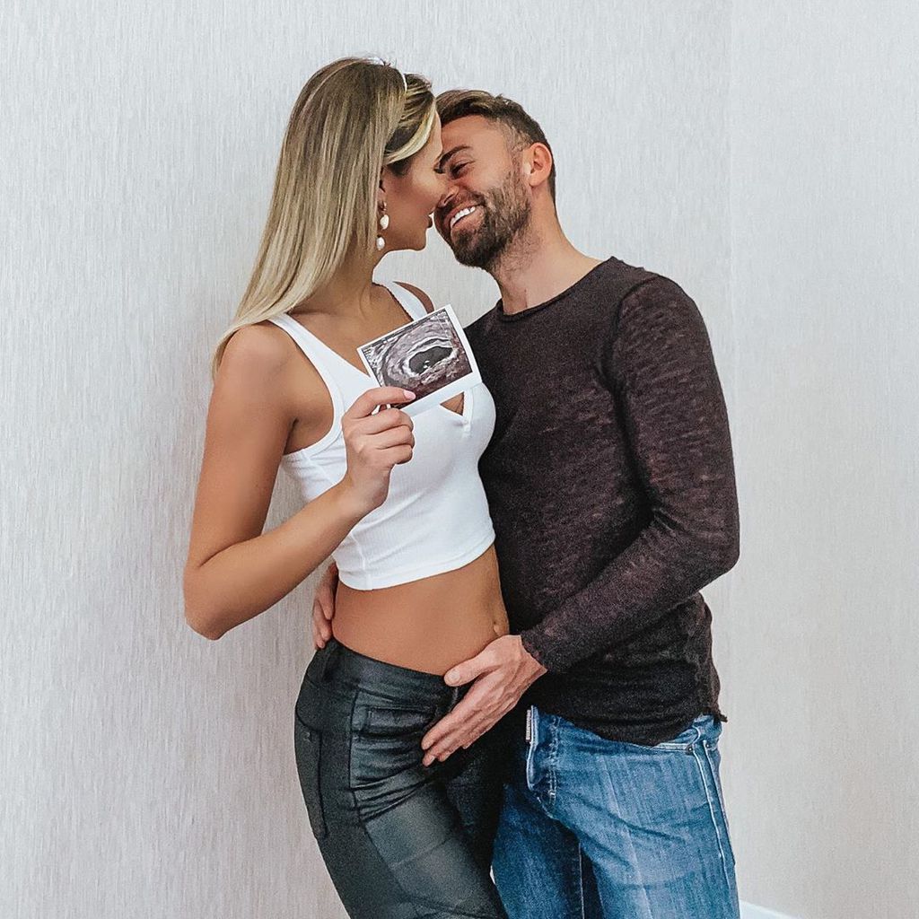 Lina Özgenç mit ihrem Mann Erdem, Mai 2020
