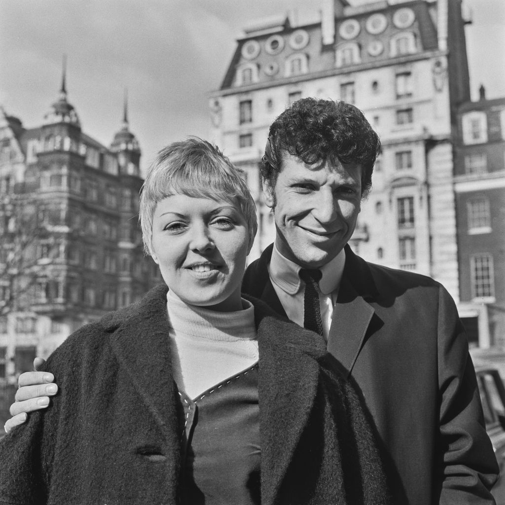 Linda Trenchard und Tom Jones, März 1965