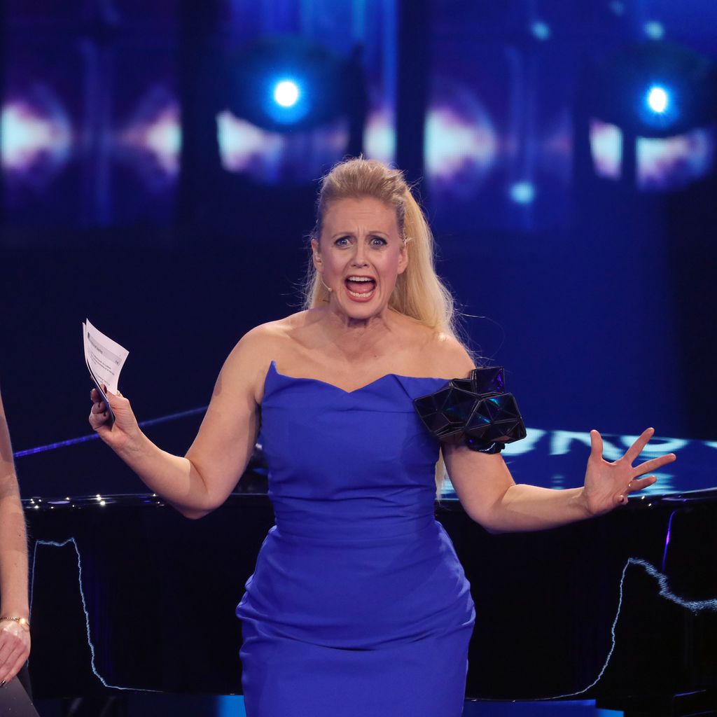 Linda Zervakis und Barbara Schöneberger bei "Unser Lied für Israel"