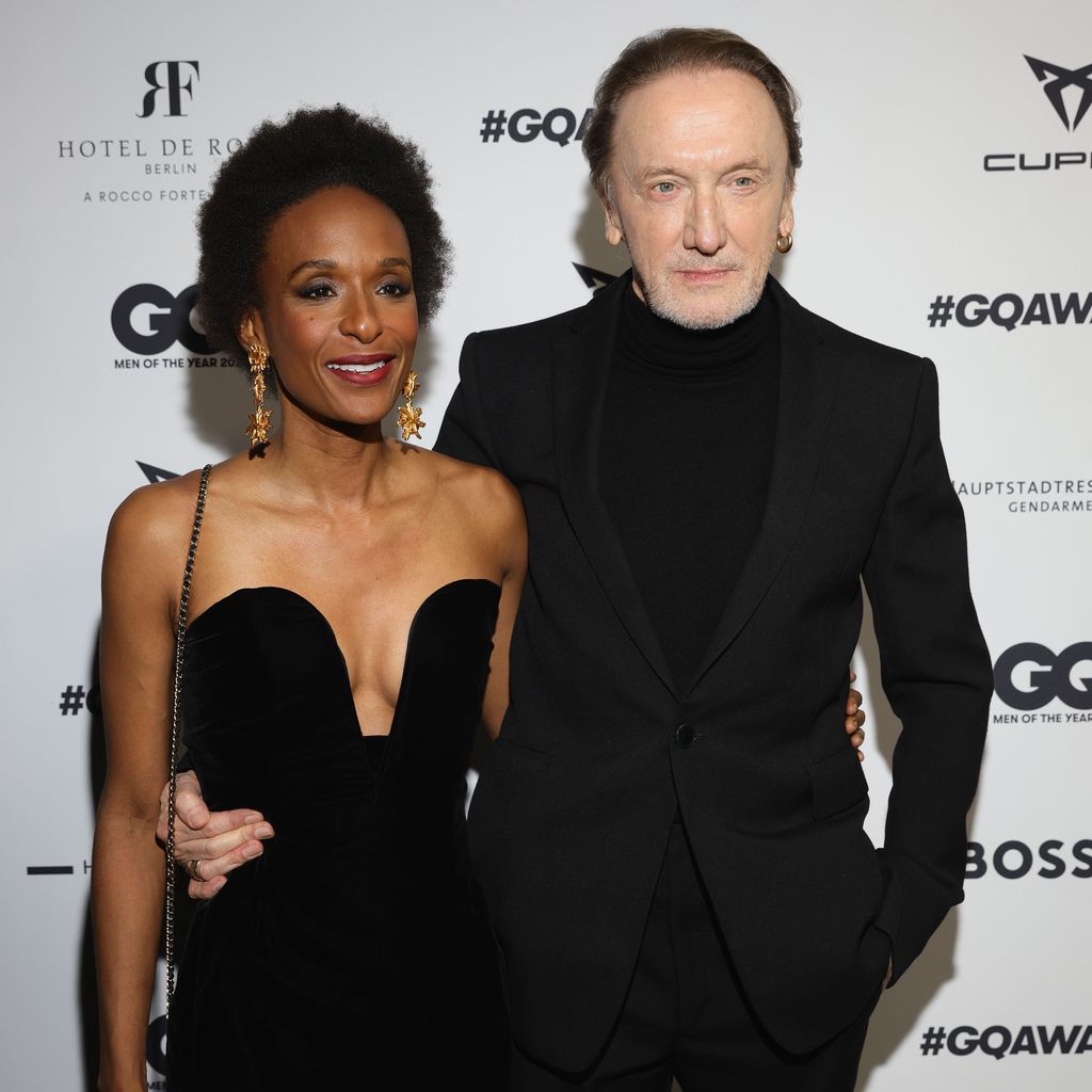 Lindiwe Suttle und Marius Müller-Westernhagen bei den GQ Men Of The Year Awards 2021 in Berlin
