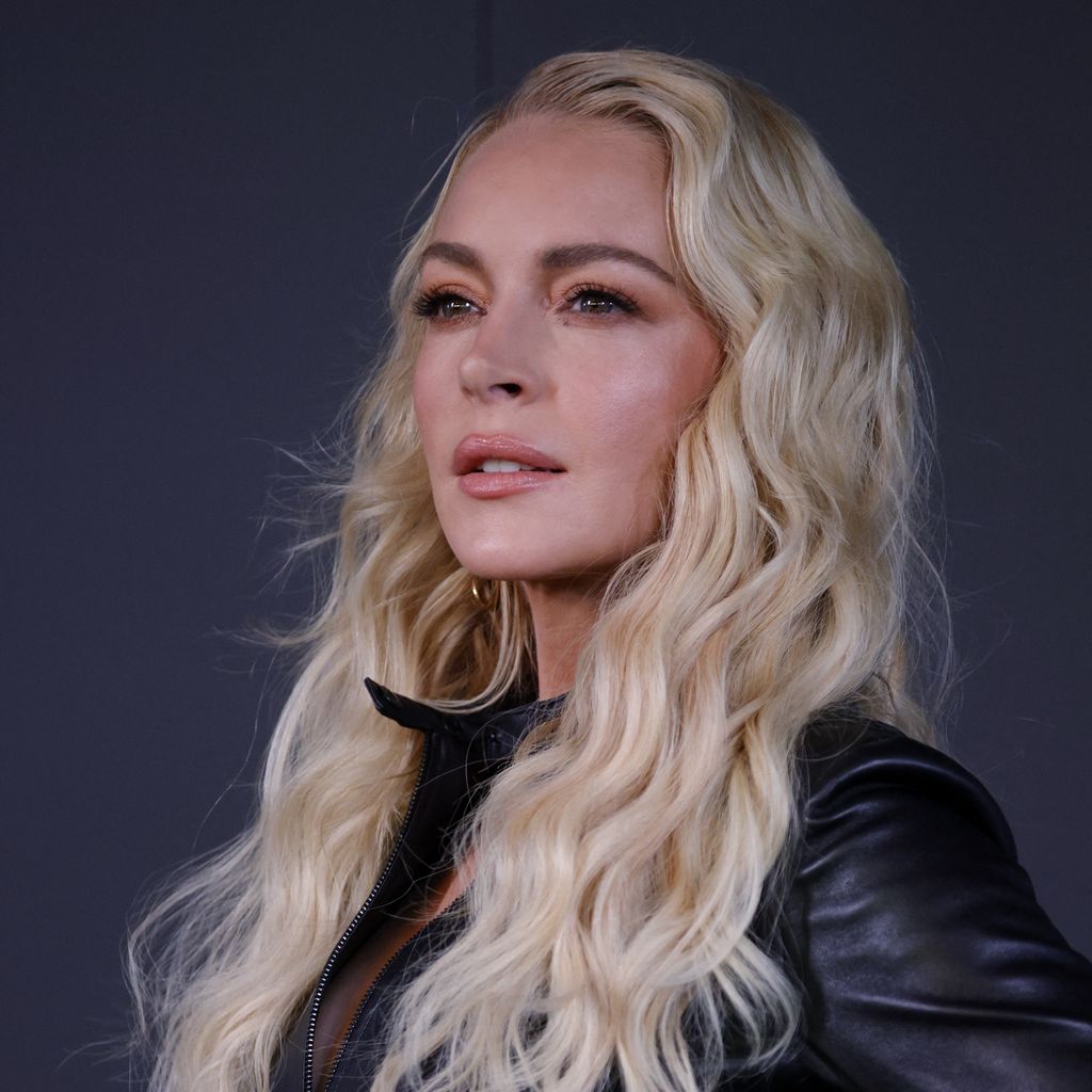 Bei der Gucci Cruise 2027 Show in New York: Lindsay Lohan am Times Square