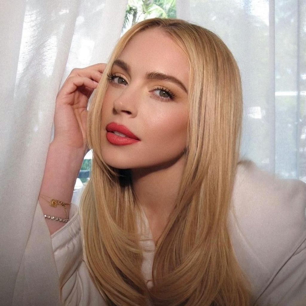 Lindsay Lohan macht ein Selfie im Dezember 2025