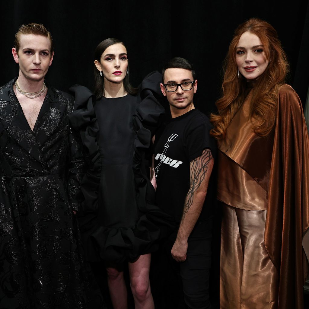 Lindsay Lohan (r.) mit ihren Geschwistern Dakota und Ali und dem Designer Christian Siriano