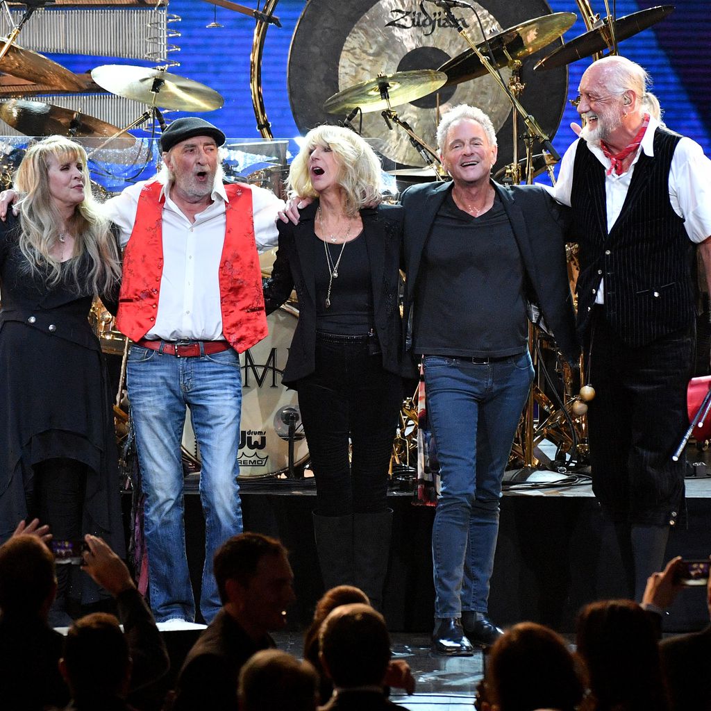 Lindsey Buckingham (2. v.r.) mit seinen ehemalige Band-Kollege von Fleetwood Mac