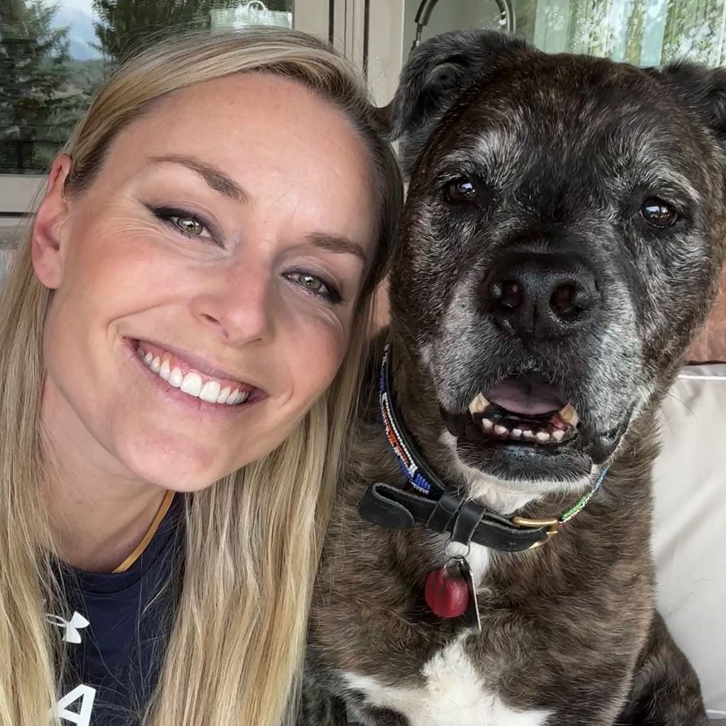 Skirennläuferin Lindsey Vonn und ihr Hund Leo