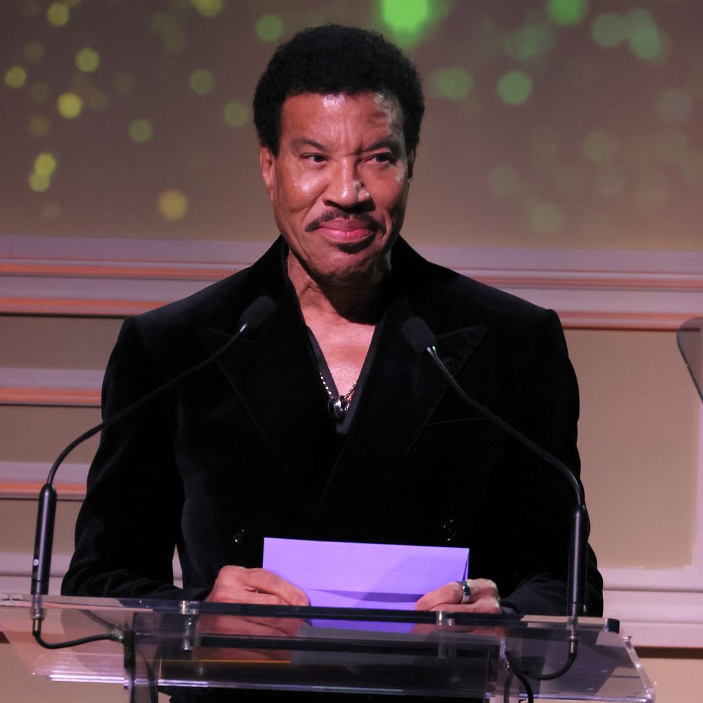Lionel Richie, Sänger