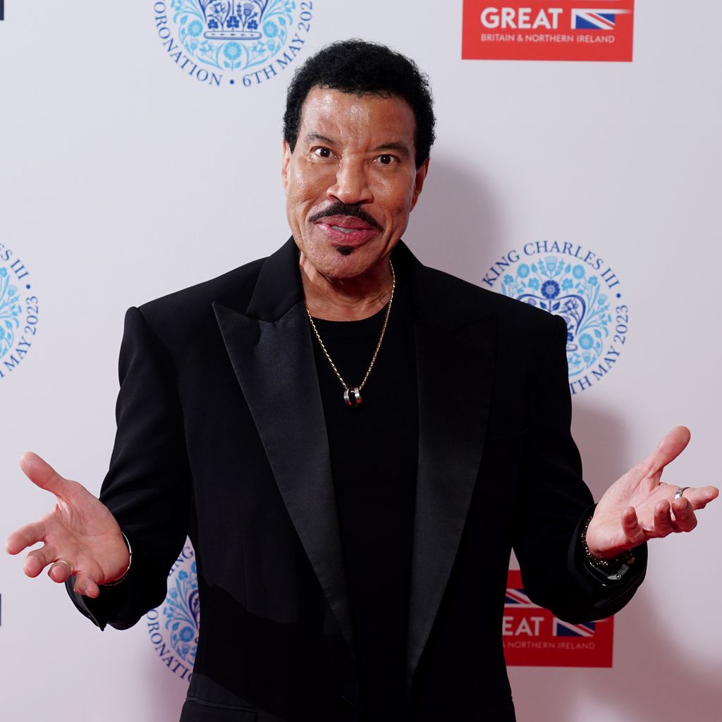 Lionel Richie, Sänger