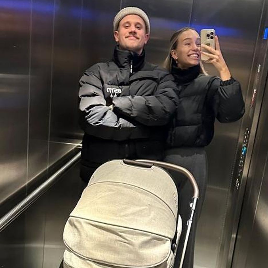 Lisa Mantler, ihr Ehemann Jonas und ihr gemeinsames Baby im November 2024
