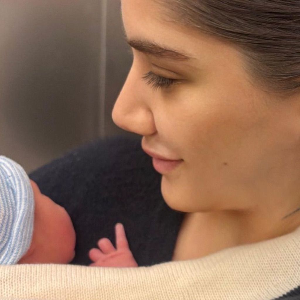 Lisa Marie Akkaya mit ihrem Baby Xavi, September 2025