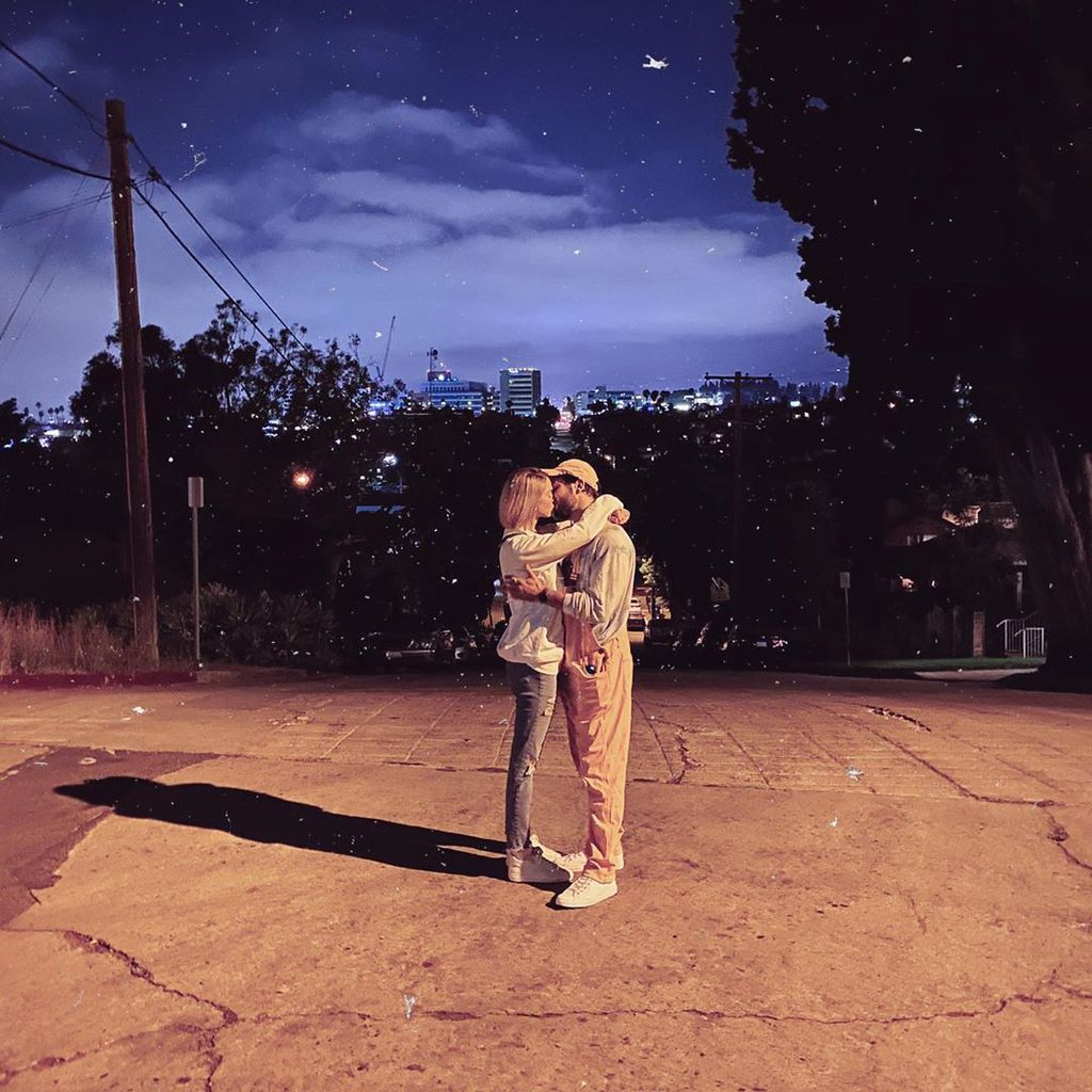 Lisa Stelly und Skylar Astin