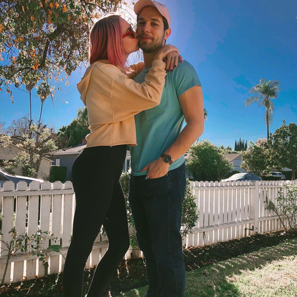 Lisa Stelly und Skylar Astin in Kalifornien im Dezember 2020