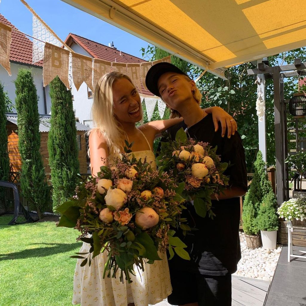 Lisa und Lena an ihrem Geburtstag