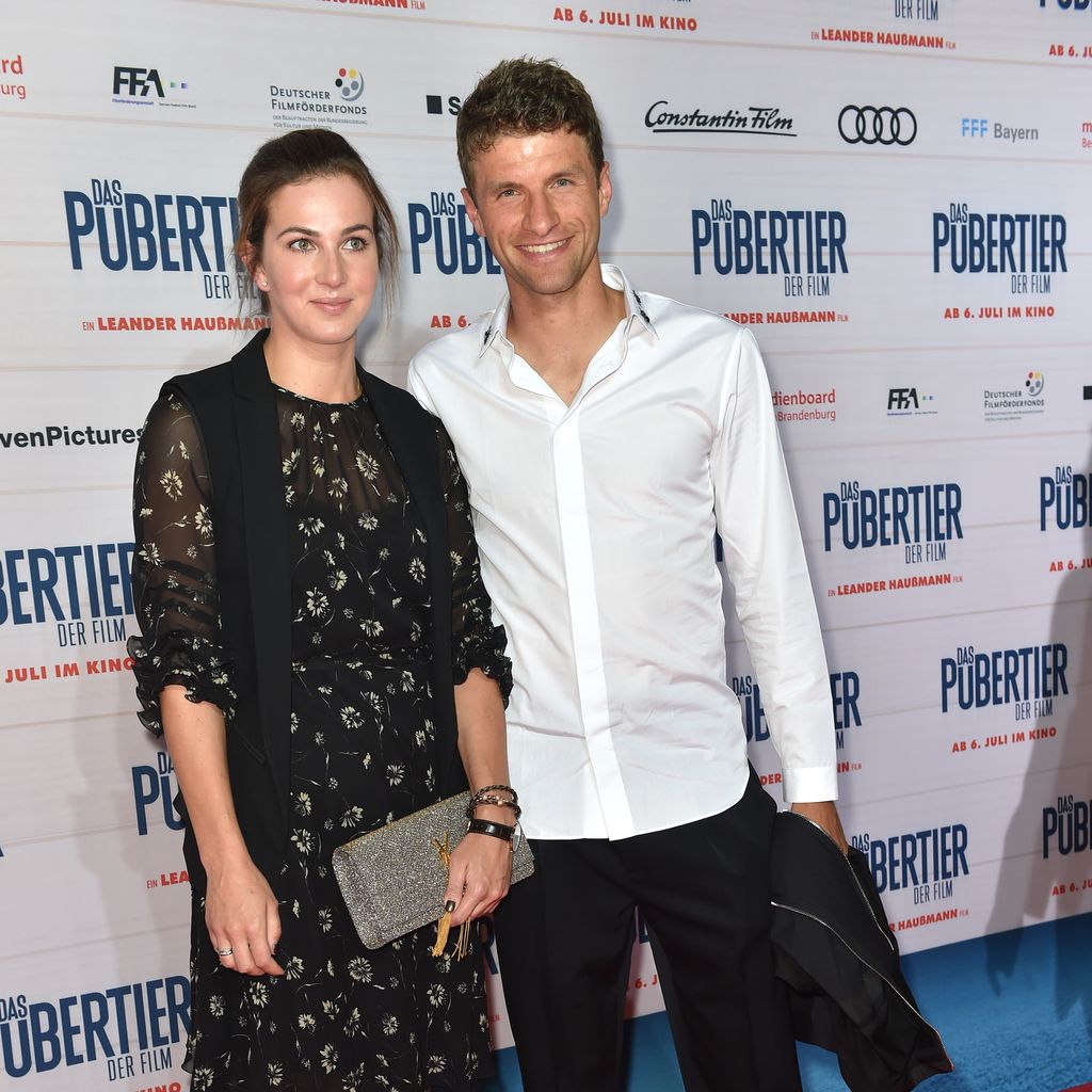 Lisa und Thomas Müller auf einer Filmpremiere in München, 2017