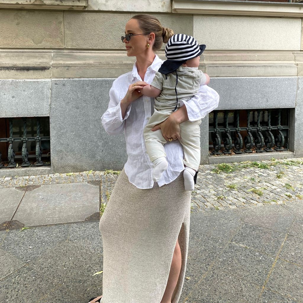 Liz Kaeber und ihr Sohn Loki im Juni 2025