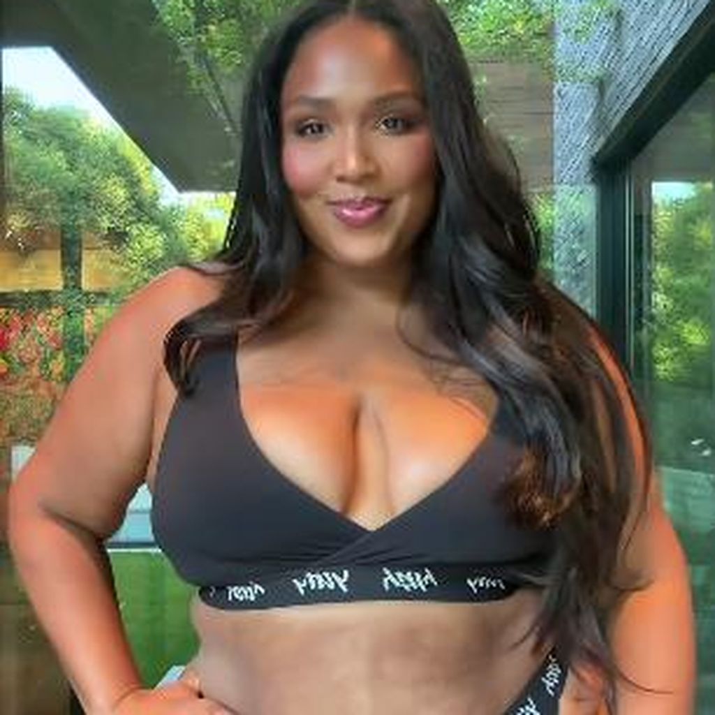 Lizzo, Sängerin