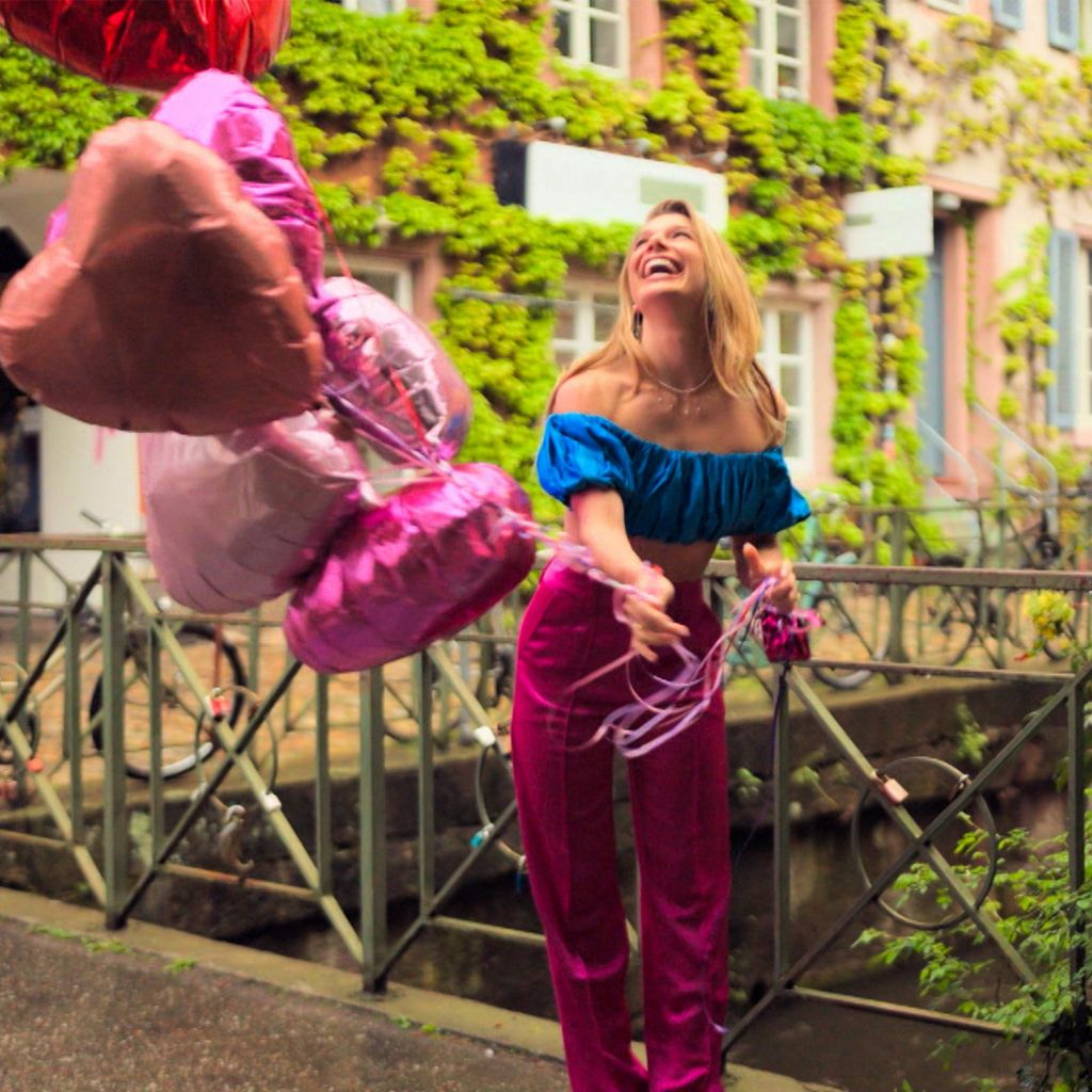 Lola Weippert will in "City of Love" Singles verkuppeln