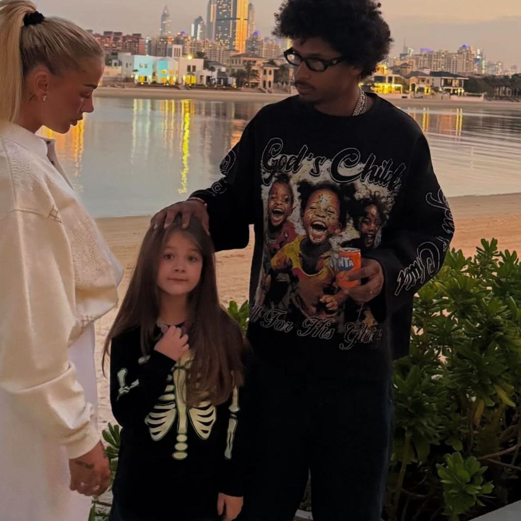 Loredana mit ihrer Tochter Hana und ihrem Partner Karim Adeyemi