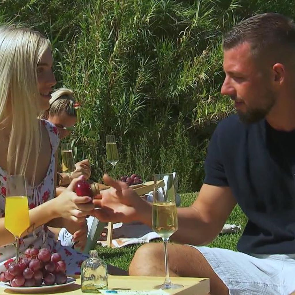 Loreen Schenke mit dem "Temptation Island"-Verführer Antonino