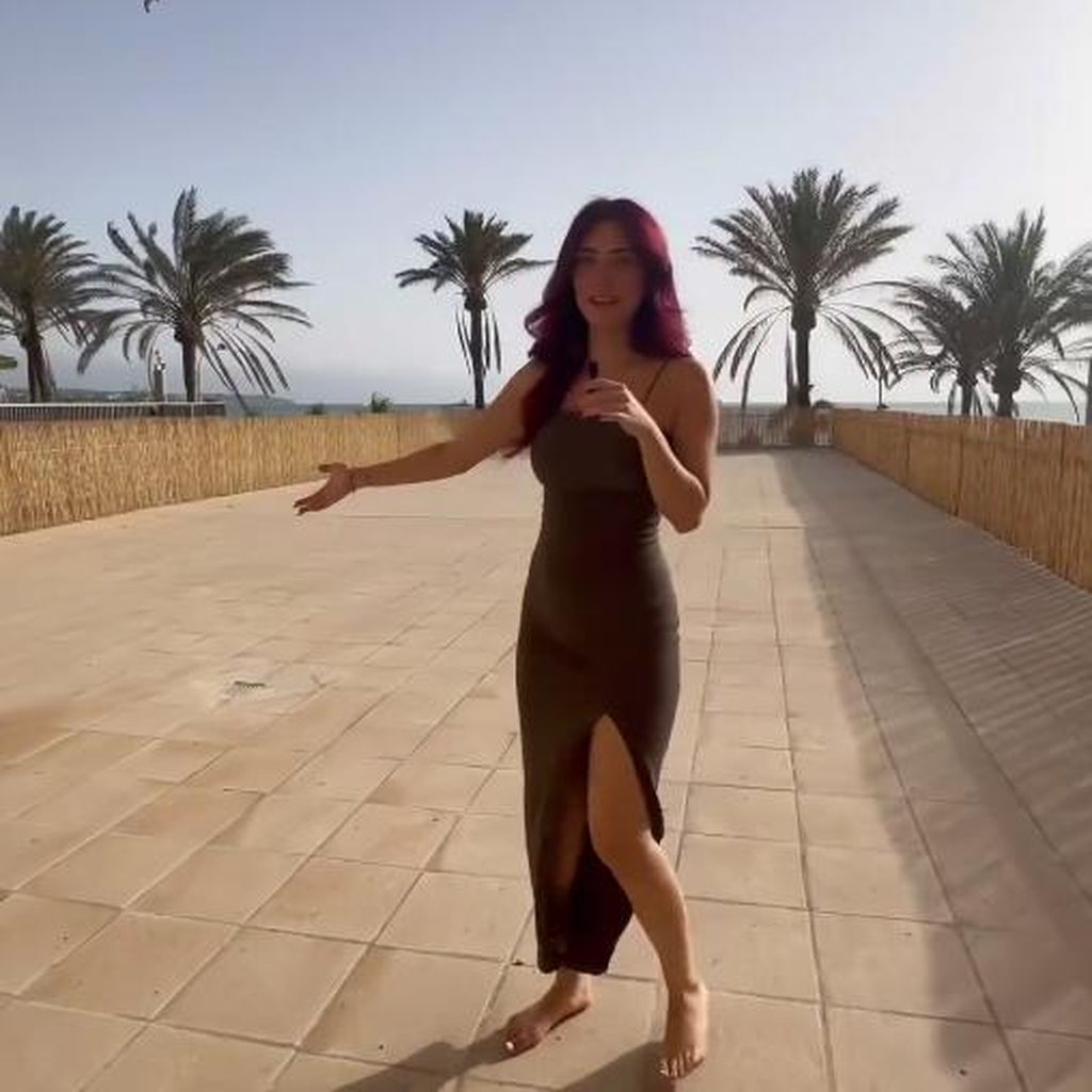 Loreen Schenke auf ihrer Terrasse