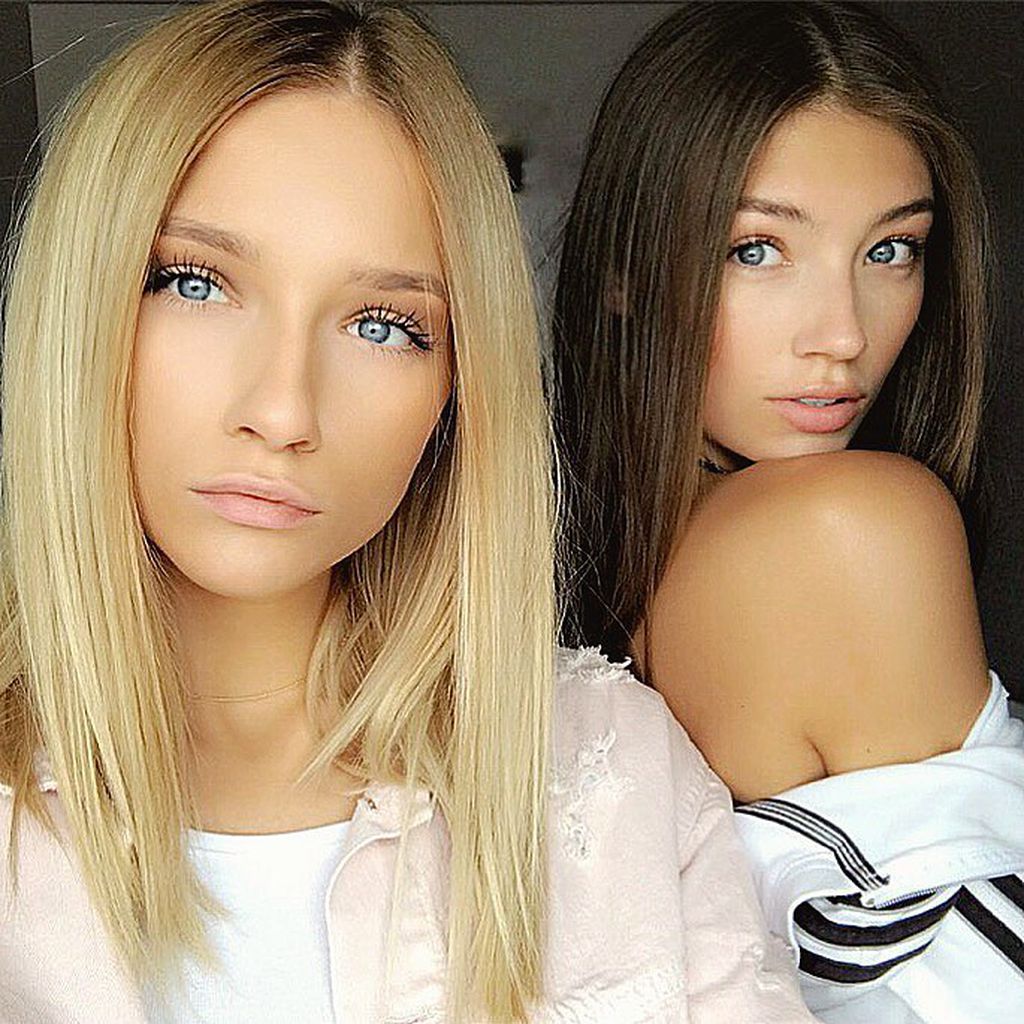 Lorena Rae und ihre Schwester Celine (links)