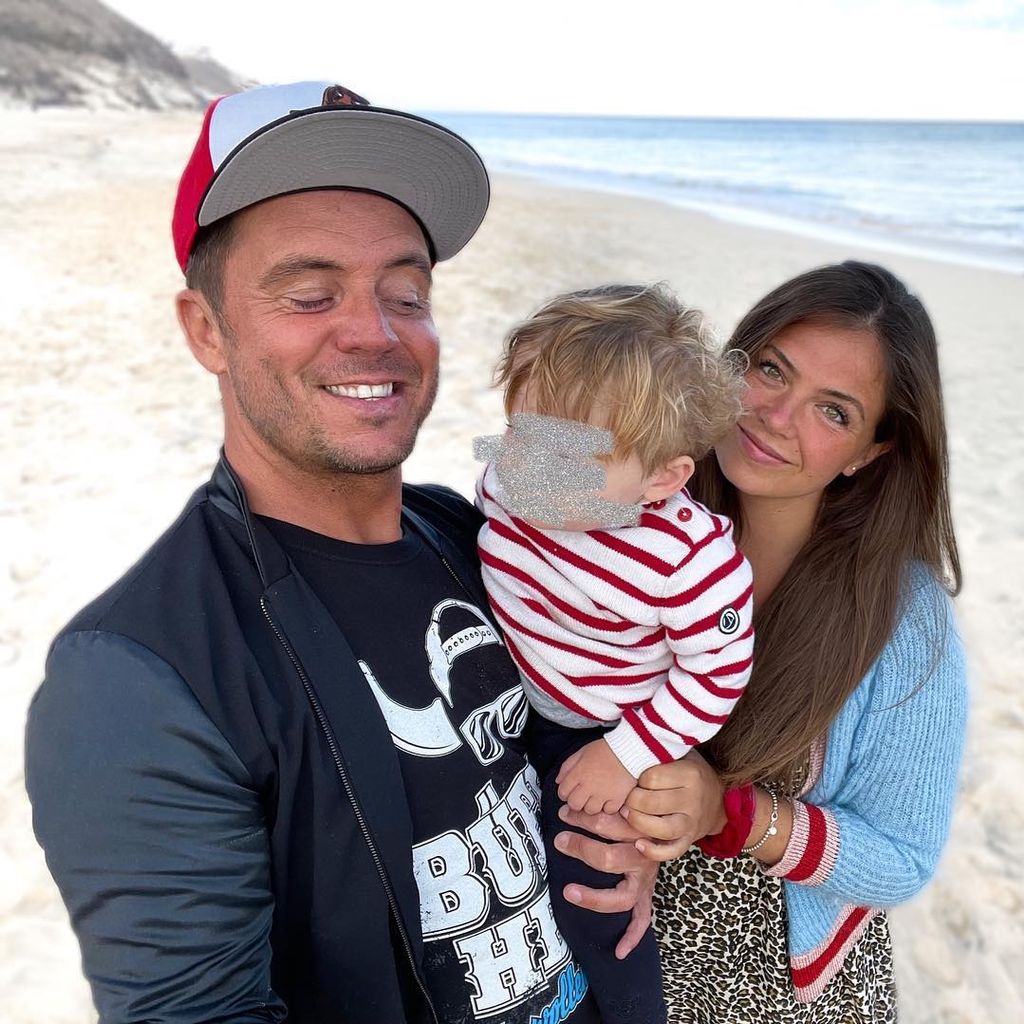 Lorenz Büffel mit Sohn Leo und Freundin Emily Gierten in Thailand