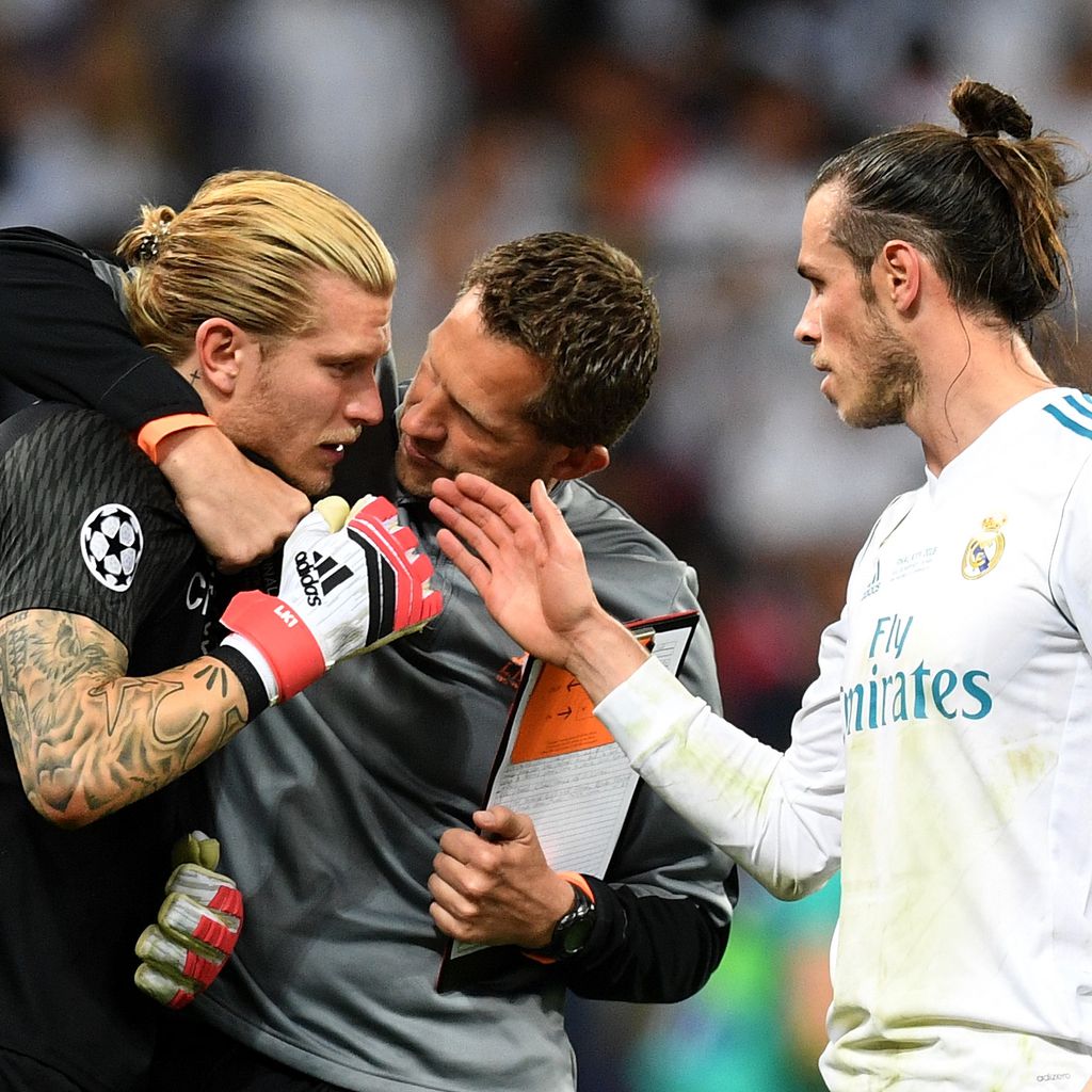 Loris Karius, ein Betreuer und Gareth Bale nach dem Champions League-Finale