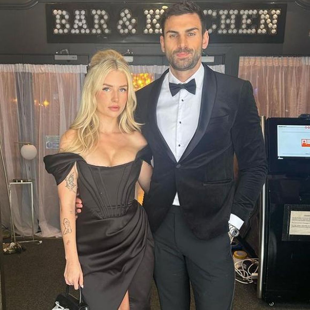 Lottie Moss und Adam Collard im August 2023