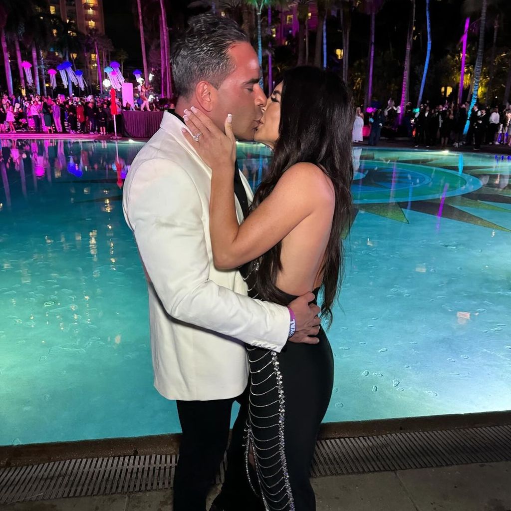 Louie Ruelas und Teresa Giudice am Valentinstag 2024