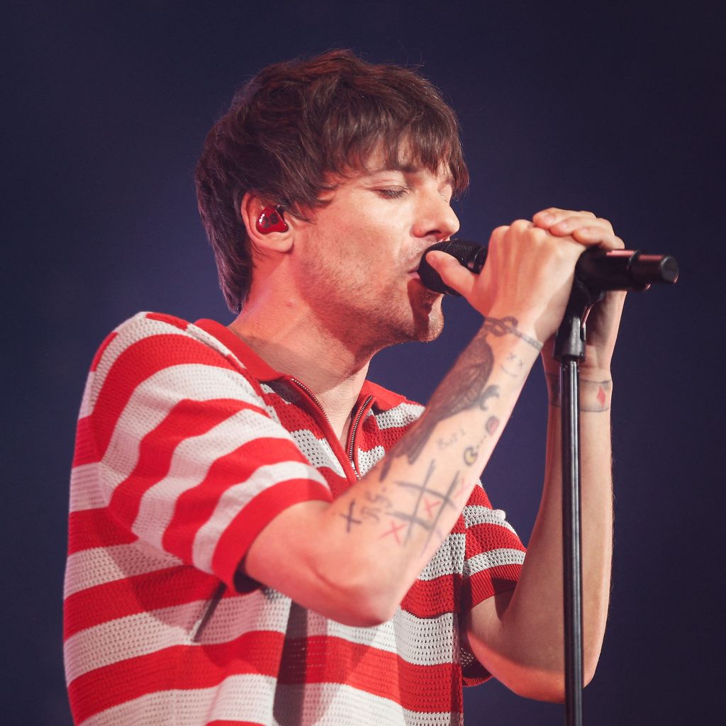 Louis Tomlinson, Sänger