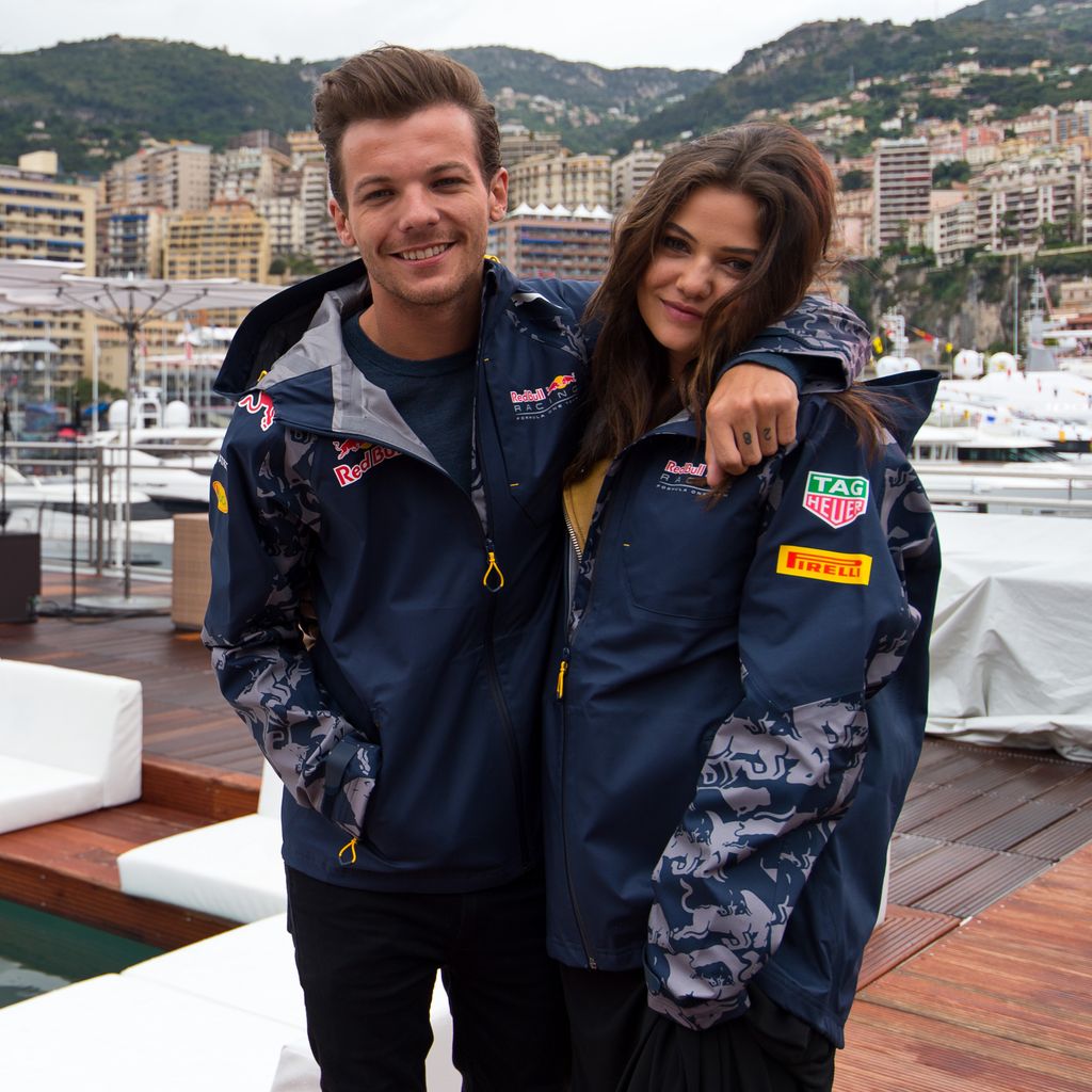 Louis Tomlinson und Danielle Campbell posieren
