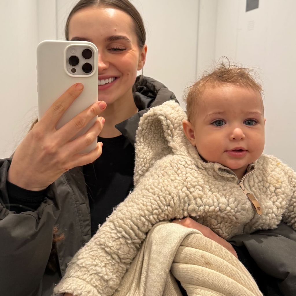 Louisa Jindaoui und ihr Sohn Nidal im Januar 2025