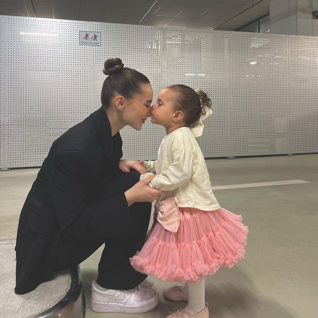 Louisa Jindaoui mit ihrer Tochter Imani