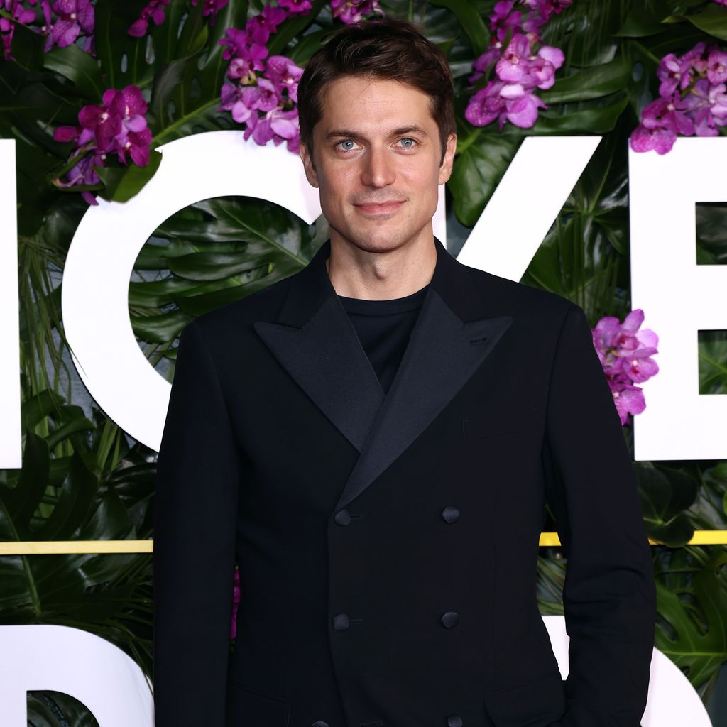 Lucas Bravo, Schauspieler