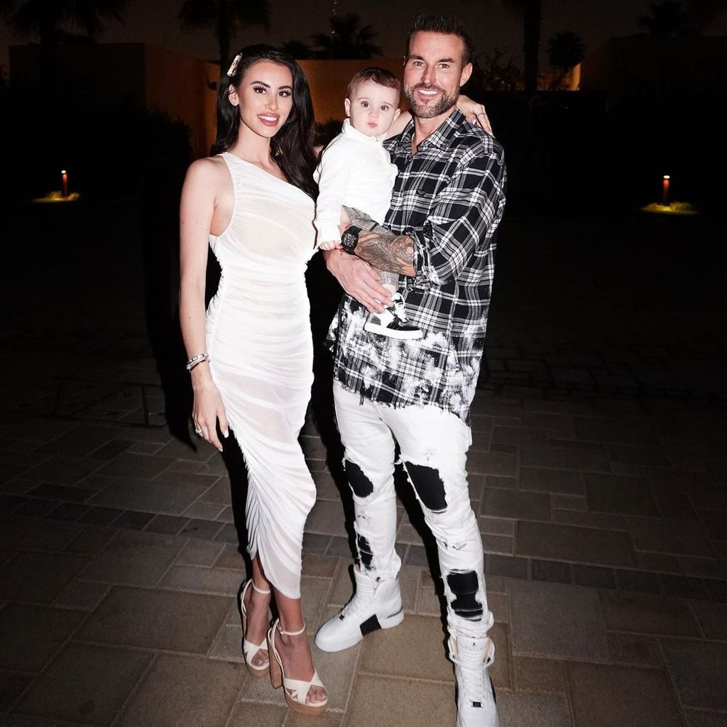 Lucia Bartoli mit ihrem Kind und Partner Philipp Plein