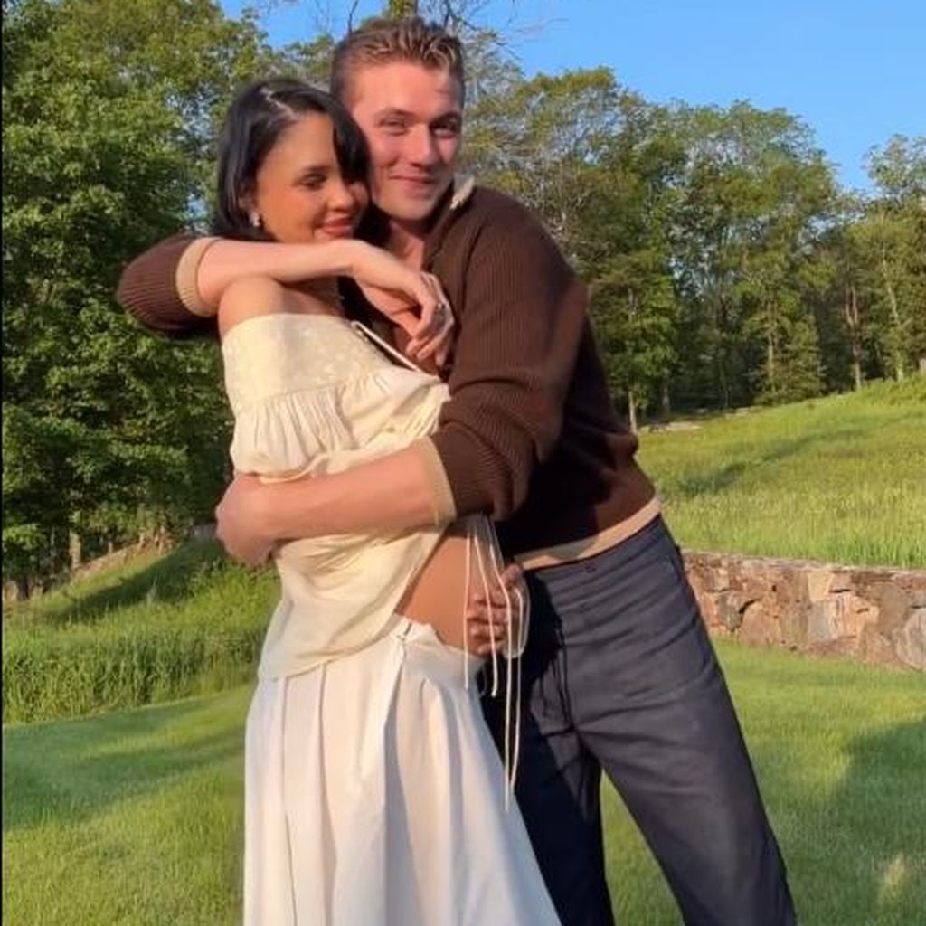 Lucky Blue und Nara Smith im Juni 2025