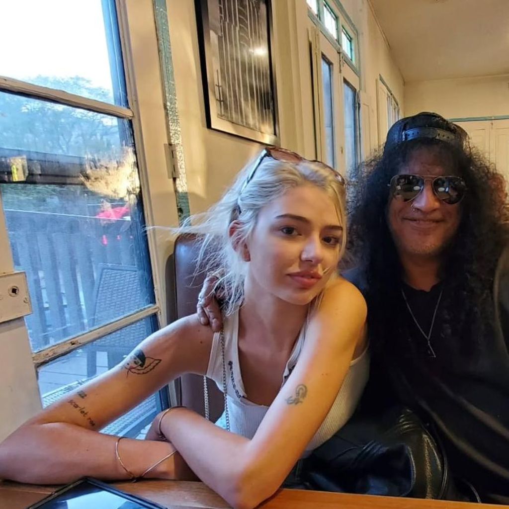 Lucy-Bleu Knight und Slash