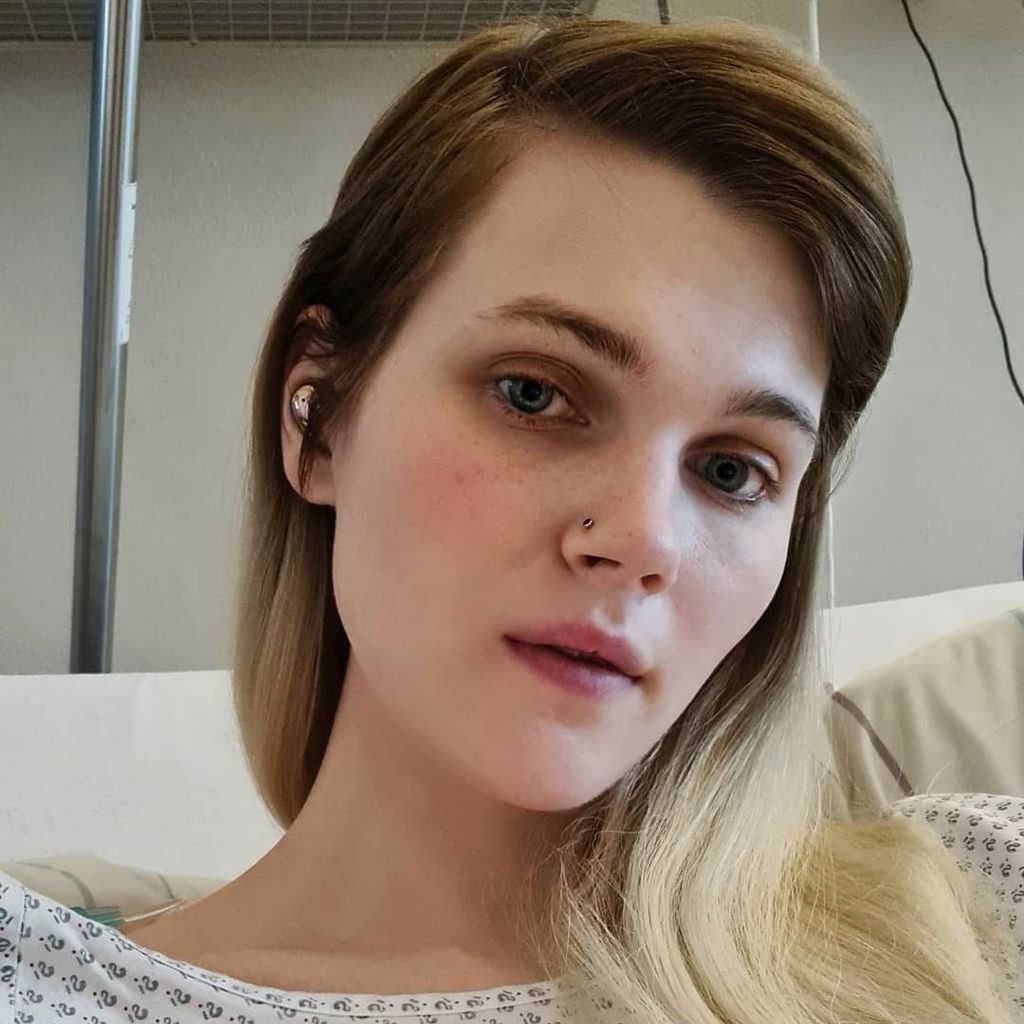Lucy Hellenbrecht, Transgender-Model