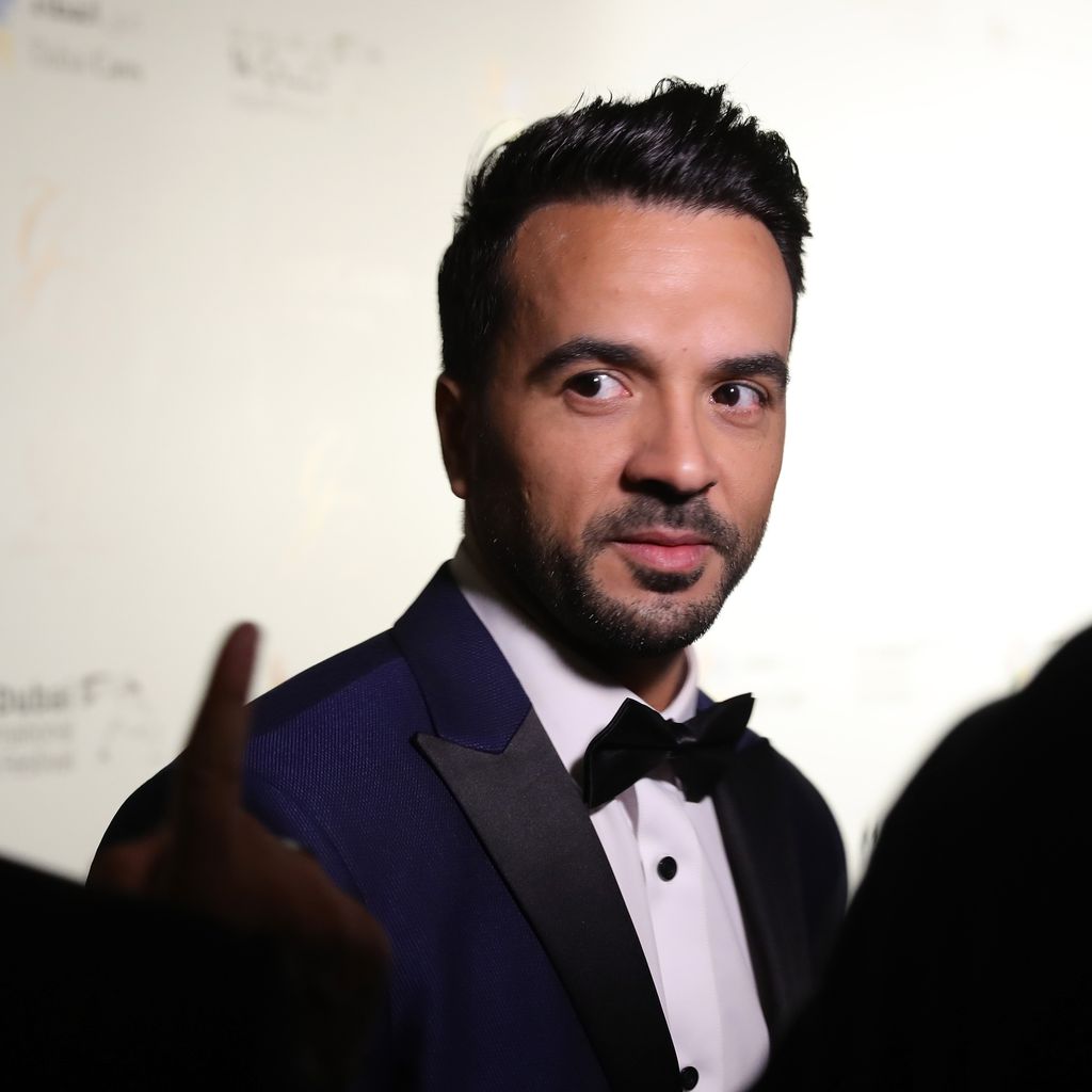 Luis Fonsi 2017 in Dubai
