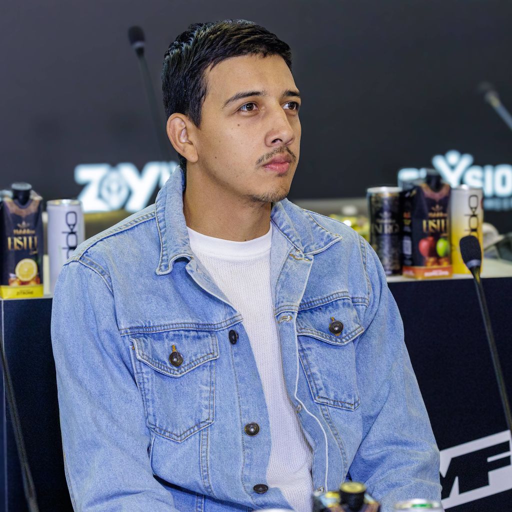 Luis Pineda bei der Pressekonferenz zum Fame Fighting in der Ostermann Arena Leverkusen