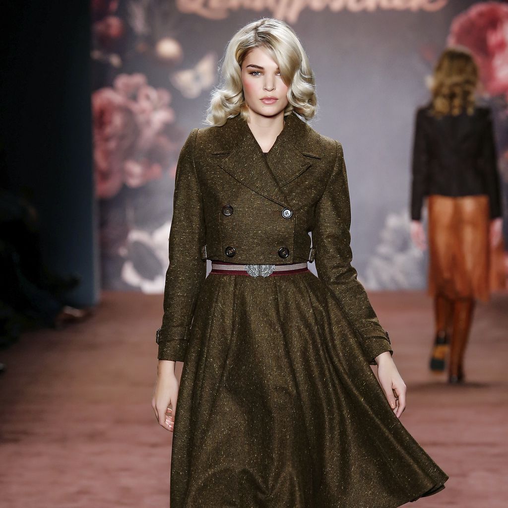 Luisa Hartema bei der Berlin Fashion Week