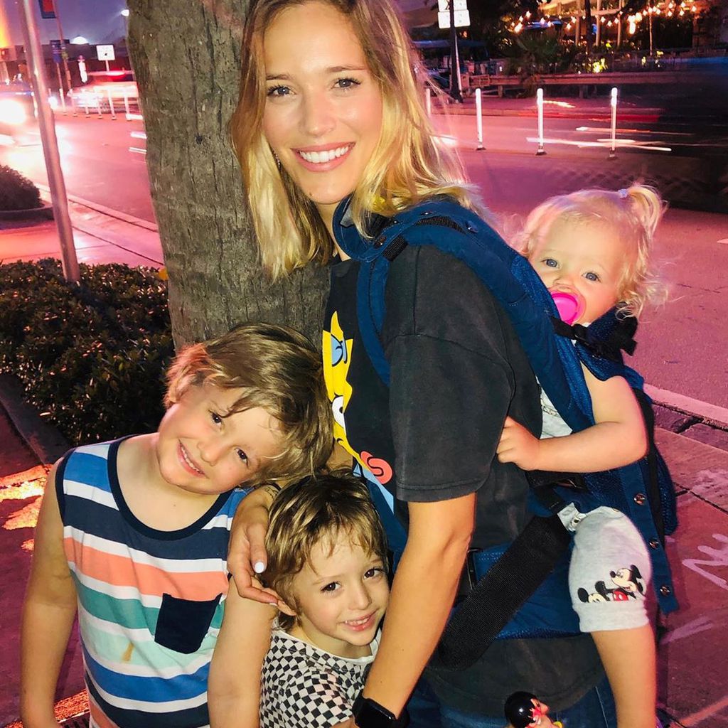 Luisana Lopilato mit ihren Kindern